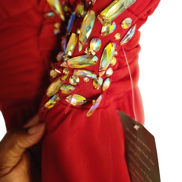 City Triangles Red one-shoulder maxi dress size Junior 1 - Picture 4 of 7